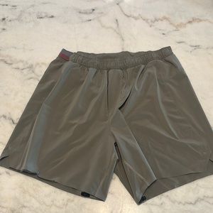 Lululemon 6inch surge shorts size large